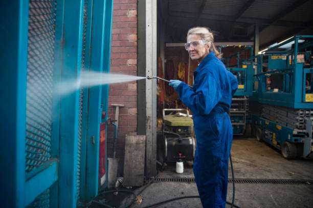 Best Garage Pressure Washing  in White Sands, NM